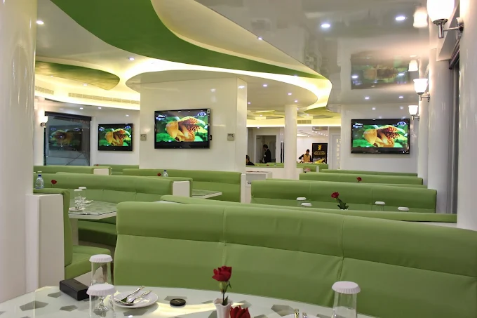 Ambiance of the Cruise