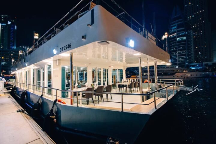 Alexandra Sea Lounge Dinner Cruise – Dubai Marina