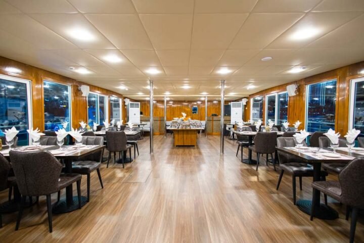 Alexandra Sea Lounge Dinner Cruise – Dubai Marina Lower Deck
