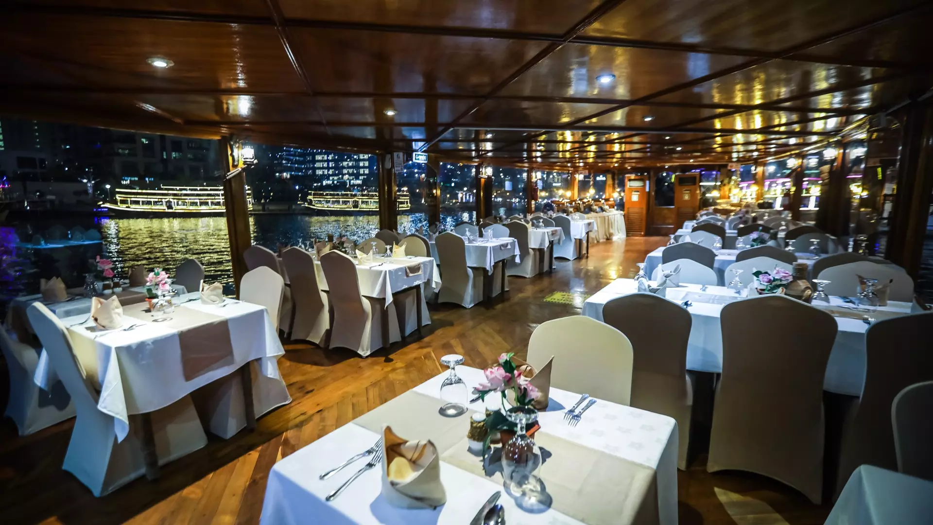alexandra dhow cruise booking