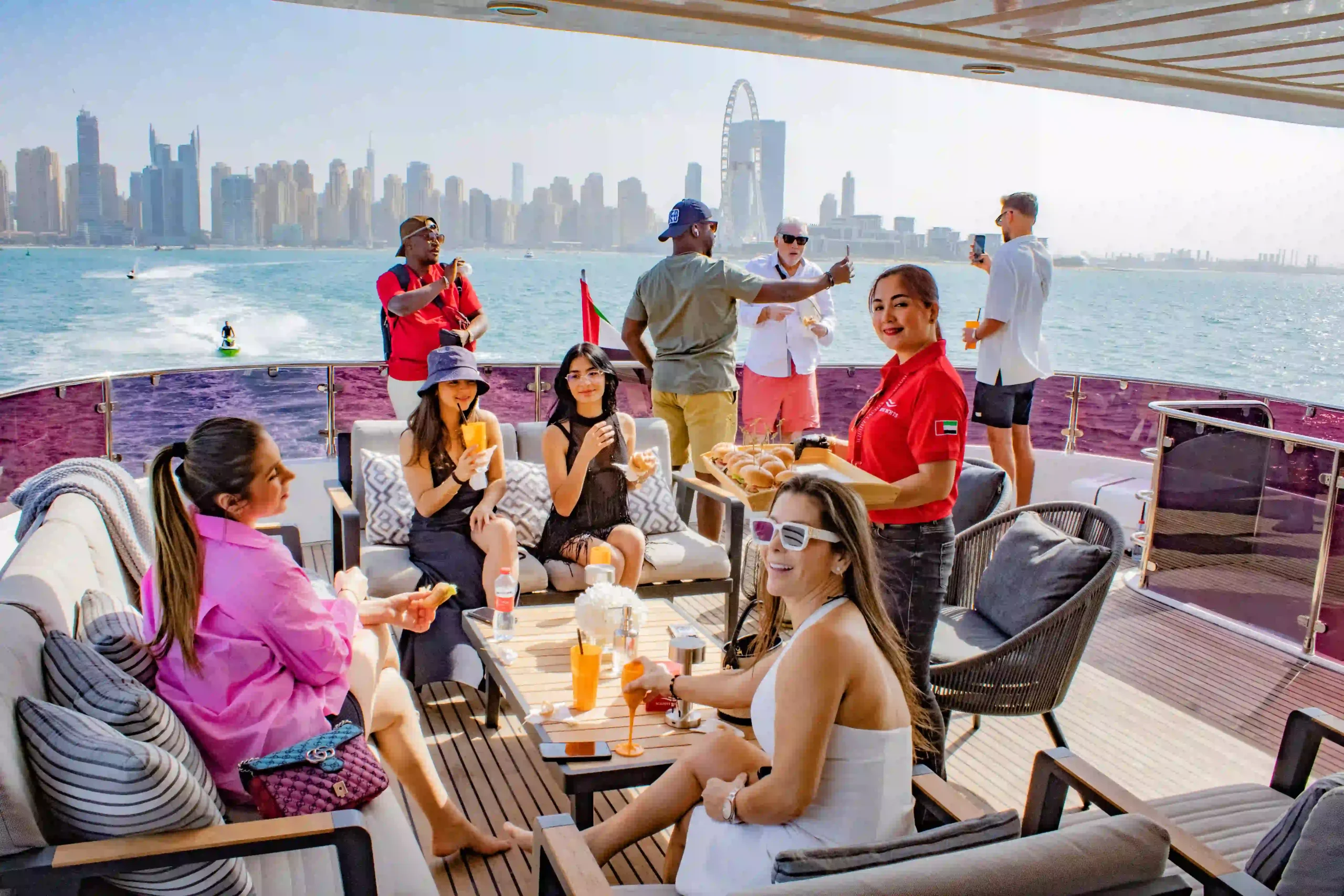 boat cruise marina dubai