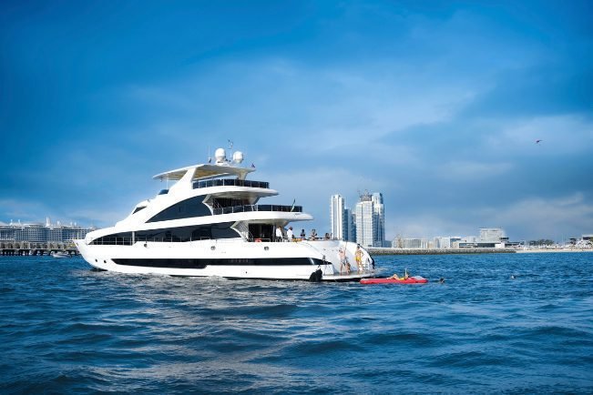 Superyacht Experience In Dubai Marina
